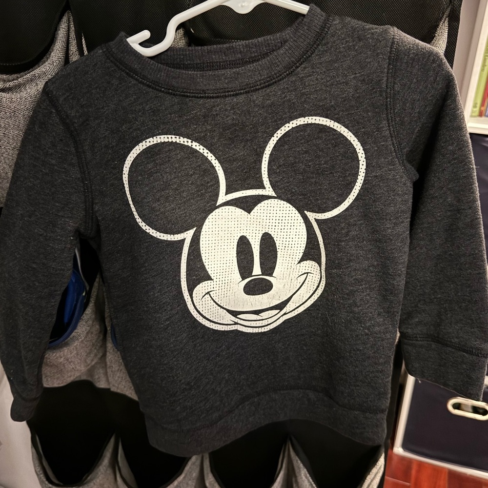 Mickey Mouse crewneck sweater